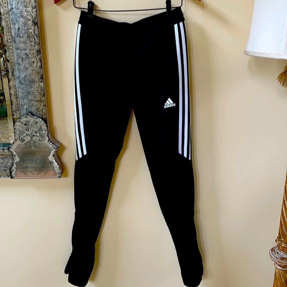 Adidas soccer trainer joggers. Like new.
